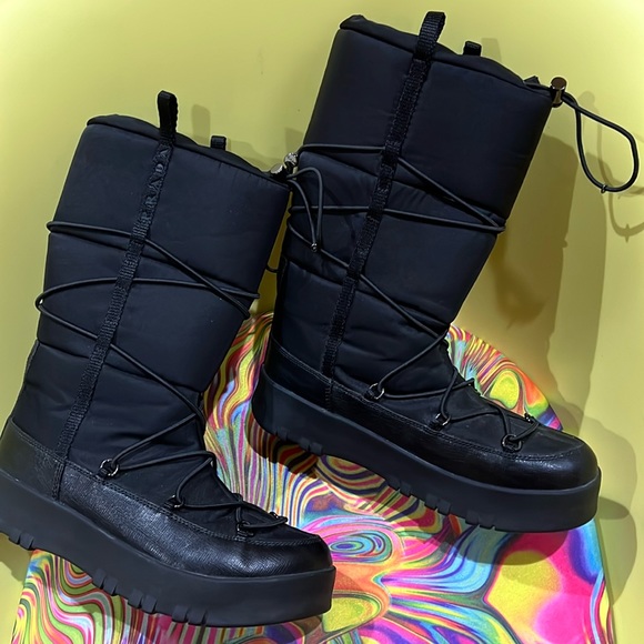 Authentic PRADA Nylon gaberdine apres ski boots - Picture 5 of 13